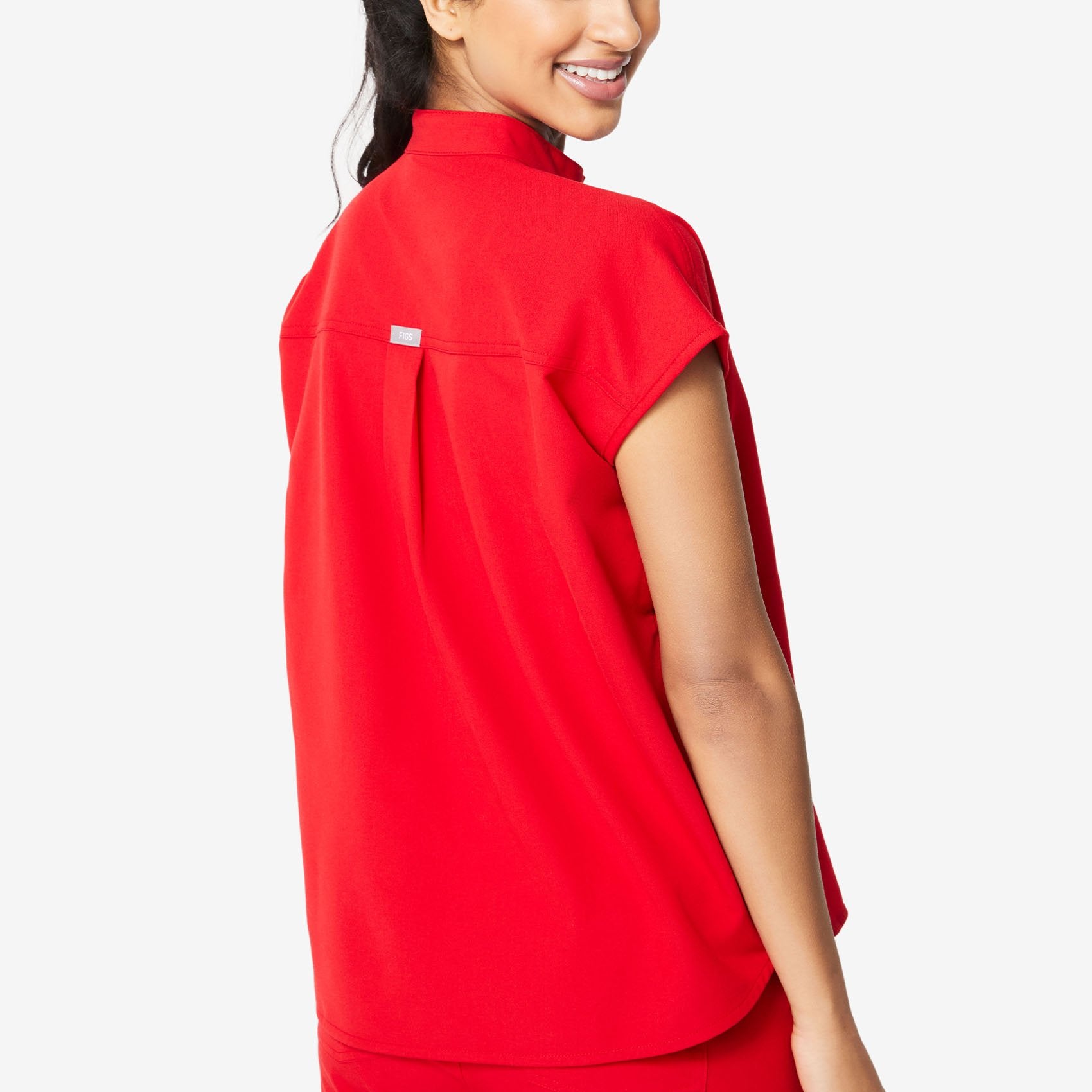 FIGS Rafaela Oversized Scrub Tops for Women — Mandarin Collar, Shirttail  Hem, 3 Pockets, 4-Way Stretch Women's Scrub Top